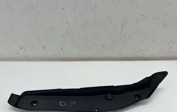 Mercedes-Benz E W213 Fender end trim A2138890400