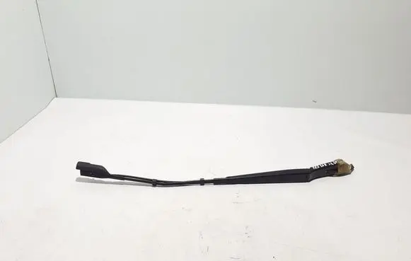 Peugeot 308 Front wiper blade arm 9830981980