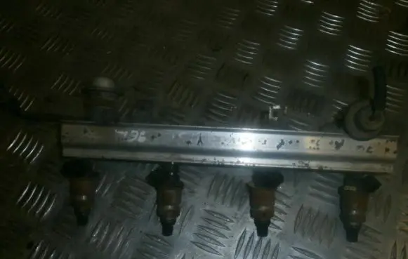 Honda Civic Fuel main line pipe