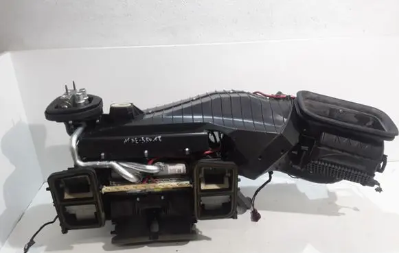 Mercedes-Benz E W212 Interior heater climate box assembly housing A2128302560