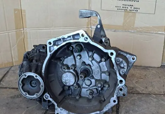 Volkswagen New Beetle Manual 5 speed gearbox FCH
