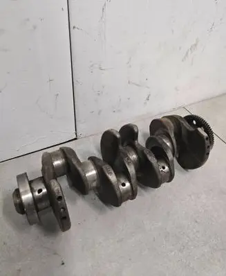 Volkswagen PASSAT B6 Crankshaft 38AA
