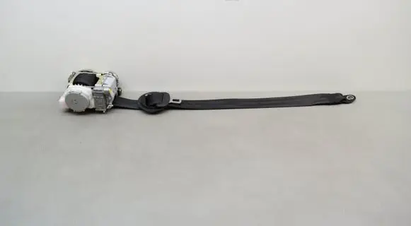 Audi Q7 4M Front seatbelt 4M0857706B