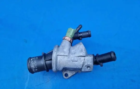 Alfa Romeo 159 Thermostat housing 55202885