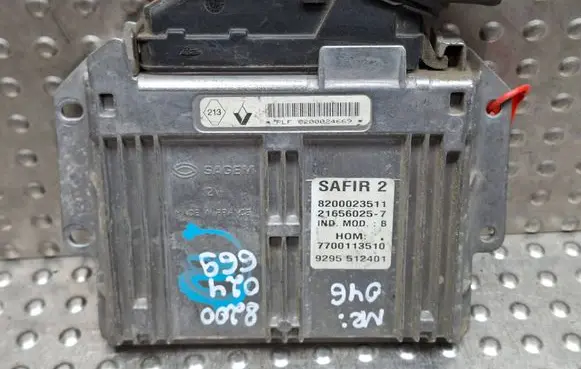 Renault Twingo I Engine control unit/module ECU S26282046 8200023511 216560257