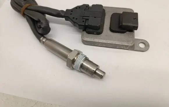 Mercedes-Benz GLC X253 C253 Lambda probe sensor A0009058511 220413031202 0009058511