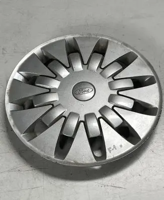 Ford Fiesta R14 wheel hub/cap/trim C1BC1130AA 038W0 N602610