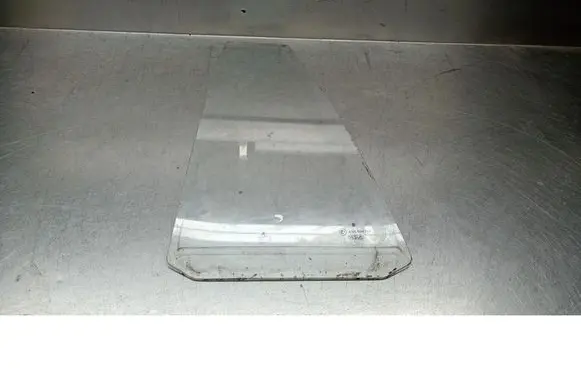 Suzuki Swift Cultus Rear door window glass