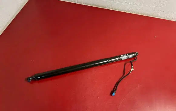 BMW X4 G02 Tailgate/trunk strut/damper 9482790