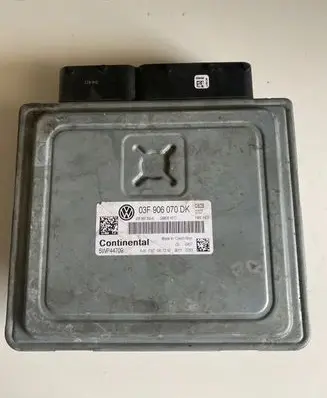 Volkswagen Golf VI Engine control unit/module 03F906070DK 03F907309A 5WP44709