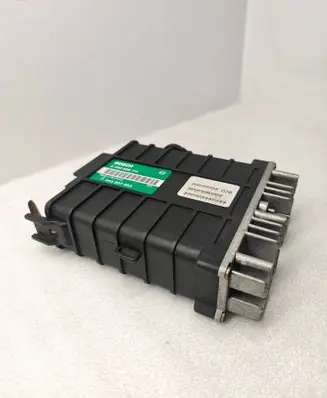 Volkswagen PASSAT B4 Engine control unit/module 443907403 0280000711