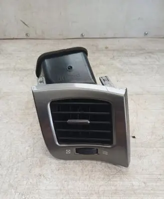 Toyota Avensis Verso Dashboard side air vent grill/cover trim 5566044080 5566044050 5568744030
