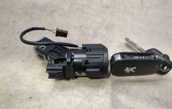 Peugeot 2008 I Ignition lock 9663123380