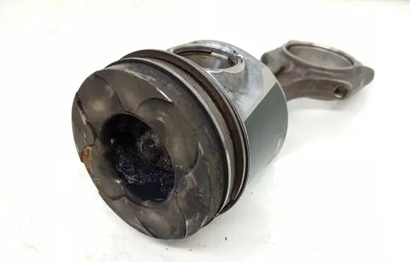 Volvo XC70 Piston with connecting rod 174 P202