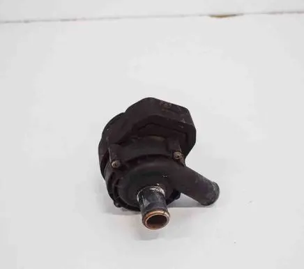 Volkswagen Crafter Electric auxiliary coolant/water pump