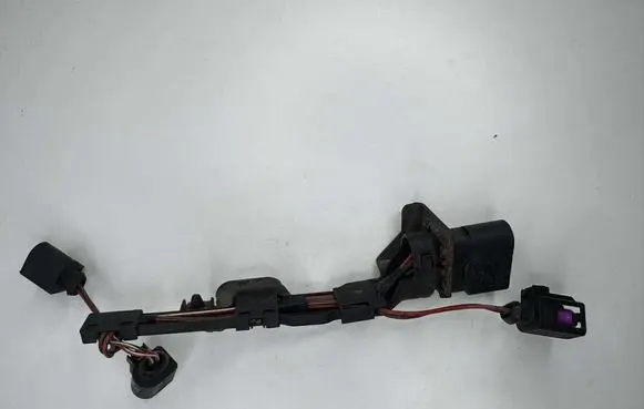 Volkswagen Golf V Fuel injector wires 8D0973834 964859 ZSB1966702