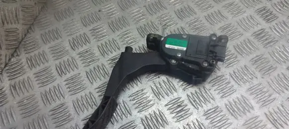 Volkswagen Polo IV 9N3 Accelerator throttle pedal 6Q1721503C