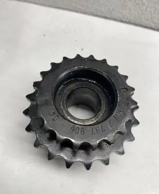 BMW 3 E90 E91 Timing chain sprocket 7797906