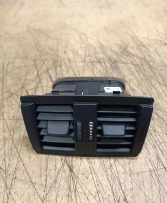 BMW 3 F30 F35 F31 Rear air vent grill 64229207330 9207330 16828110
