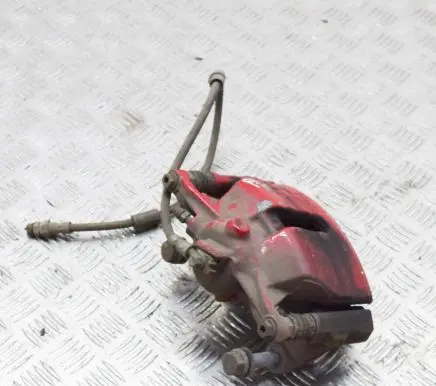 Volkswagen Golf VII Front brake caliper