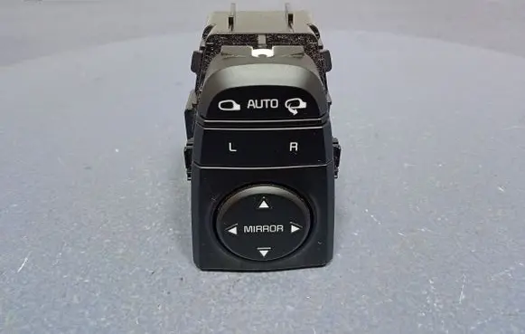 KIA Niro Mirror heating switch 4C7480-1000
