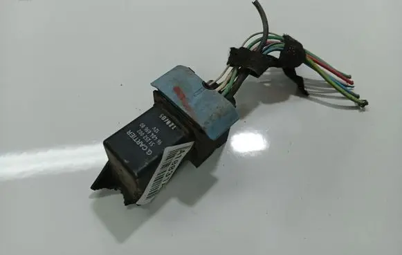 Citroen C4 I Glow plug pre-heat relay 51252002