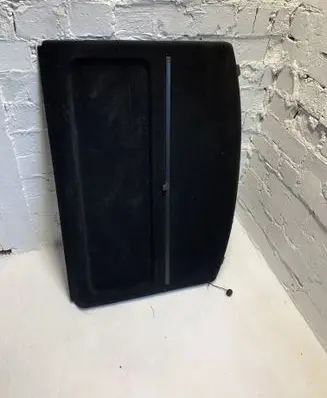 Parcel shelf