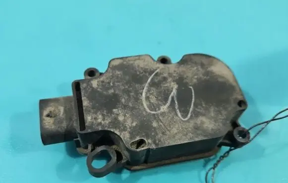Tesla Model S A/C air flow flap actuator/motor A24011023112 IMPRK1414018