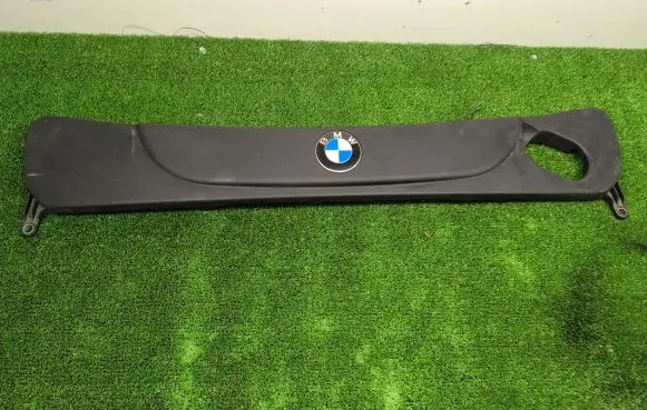 BMW 5 E60 E61 Engine cover (trim) 7801282