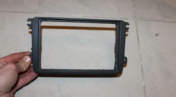Volkswagen PASSAT B6 Radio/GPS head unit trim 2DIN 1DIN