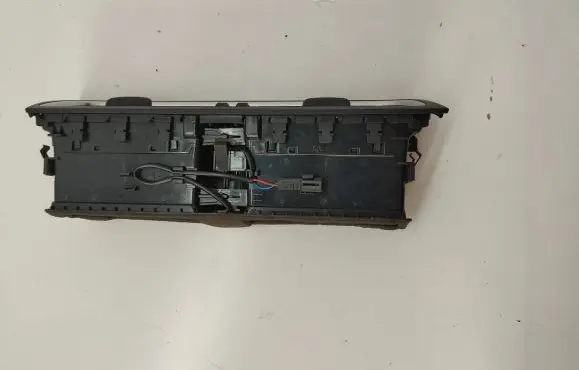 Audi A5 8T 8F Dash center air vent grill 8T1820951C