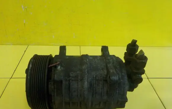 Iveco Daily 5th gen Air conditioning (A/C) compressor (pump) 1HTS24