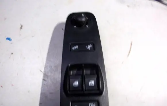 Fiat Ducato Quarter vent window switch 60961276 30171728 7EU85JXWAA