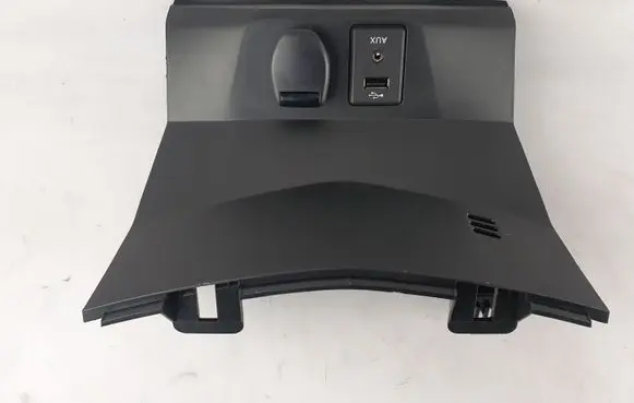 Nissan X-Trail T32 Dashboard glove box trim 681044CC0A4CE0A 681T14CC0A4CE0A