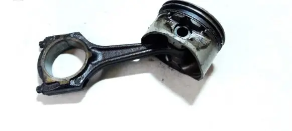 Opel Astra G Piston with connecting rod