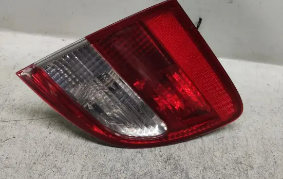 Mercedes-Benz E W211 Tailgate rear/tail lights