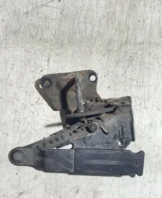 Audi A6 S6 C5 4B Engine bonnet/hood lock/latch loop/hook 4B0823480F