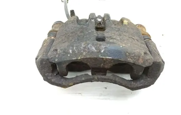 Iveco Daily 35.8 - 9 Front brake caliper