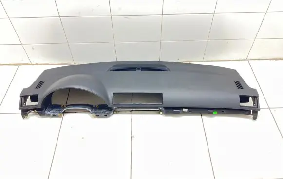 Audi A4 S4 B7 8E 8H Dashboard 8E1857041L