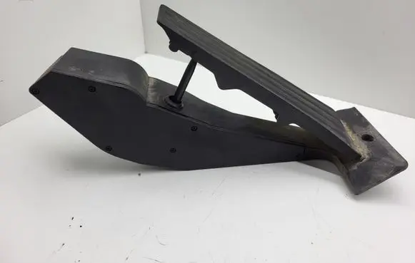 BMW 1 E81 E87 Accelerator throttle pedal 67726464
