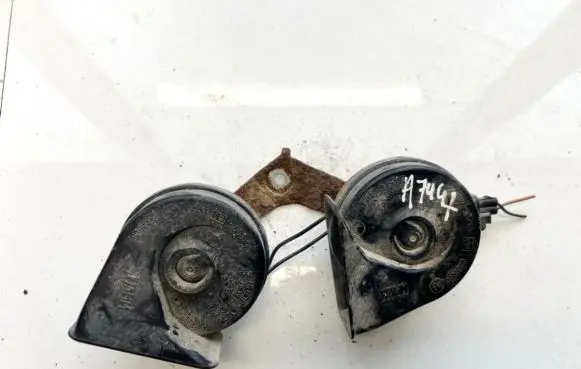 Ford Focus Horn signal e30055806