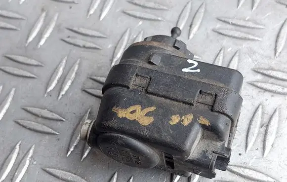 Peugeot 406 Headlight level adjustment motor 