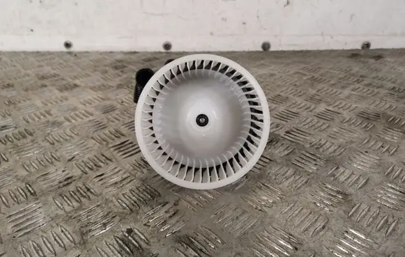 Hyundai Santa Fe Heater fan/blower 97945B8000