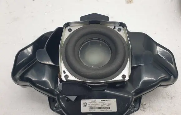 Audi A8 S8 D4 4H Subwoofer speaker 4H0035297