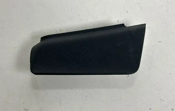 Ford Mustang VI Panel trim FR3B63044F46A