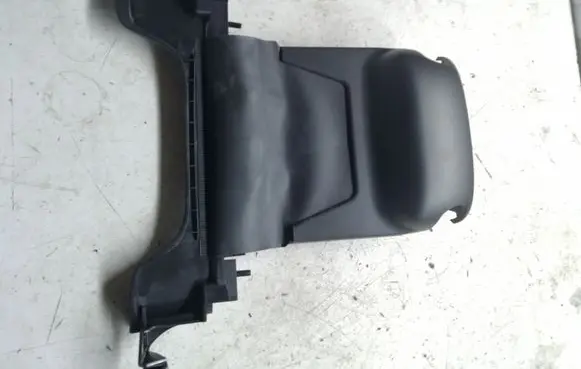 Steering wheel column trim
