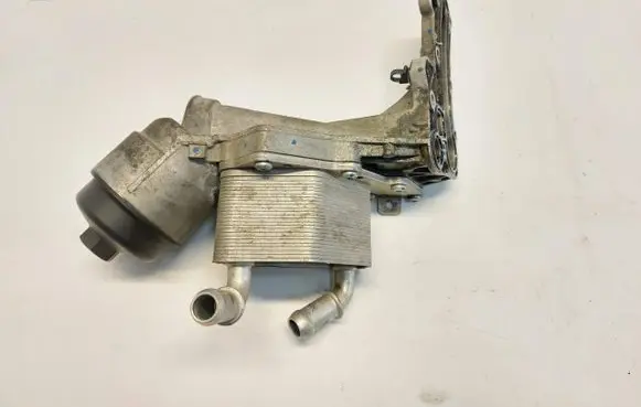 Ford Ranger IV Oil filter mounting bracket
