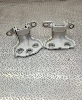 MG ZS Rear door hinge set 