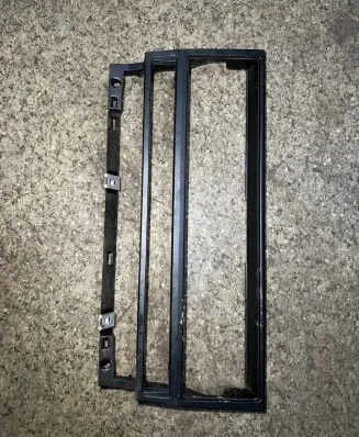 BMW 5 E39 Radio/GPS head unit trim 8247302