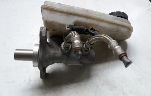 Mitsubishi Colt Master brake cylinder 72005